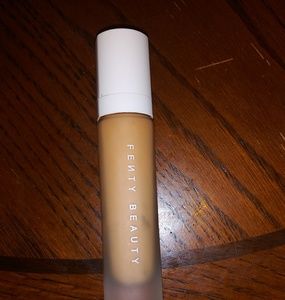 Fenty beauty foundation
